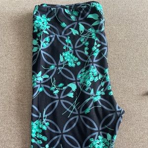 LuLaRoe Tall/Curvy leggings Black/Denim blue/Green